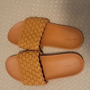 Universal Thread Women's Sandals